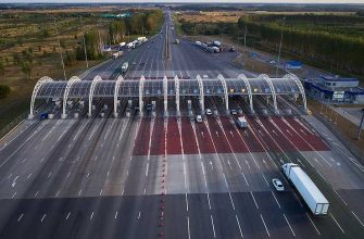 Власти решили брать плату за проезд любых машин по всем дорогам России